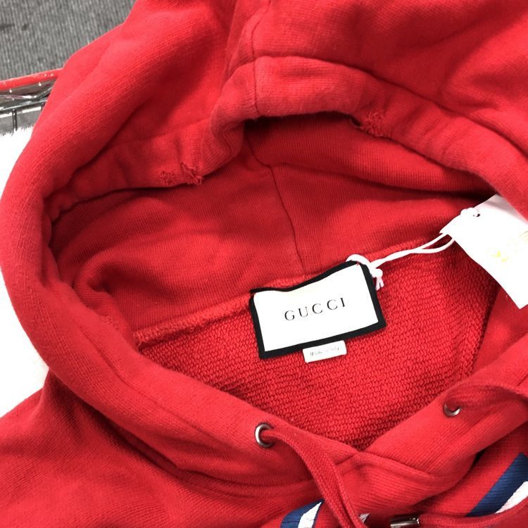 Gucci Gucci x Disney Donald Duck Hoodie Red Size L Size US L / EU 52-54 / 3 - 6 Thumbnail