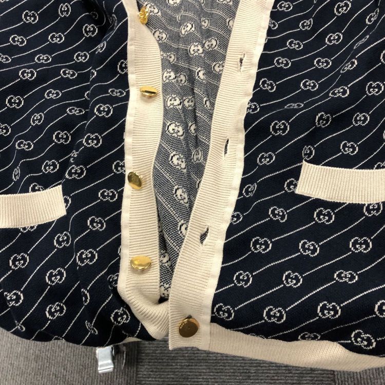 Gucci Gucci GG Logo Cardigan Size M Size US M / EU 48-50 / 2 - 6 Thumbnail