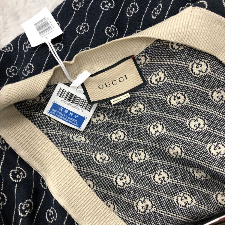 Gucci Gucci GG Logo Cardigan Size M Size US M / EU 48-50 / 2 - 5 Thumbnail