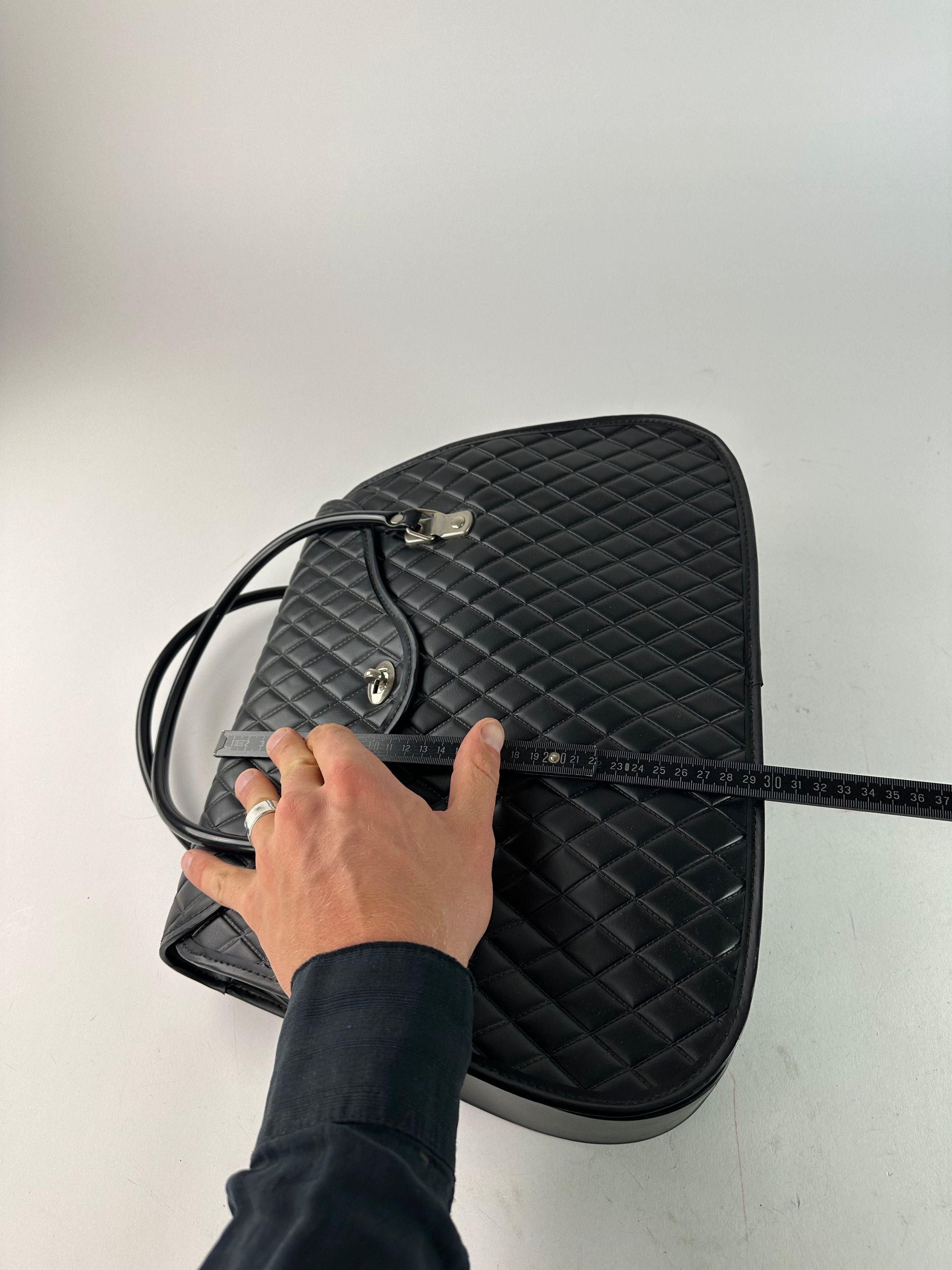 Comme des Garcons Vintage Comme des Garçons Patent Quilted Top-Handle Bag Blac Size ONE SIZE - 9 Thumbnail