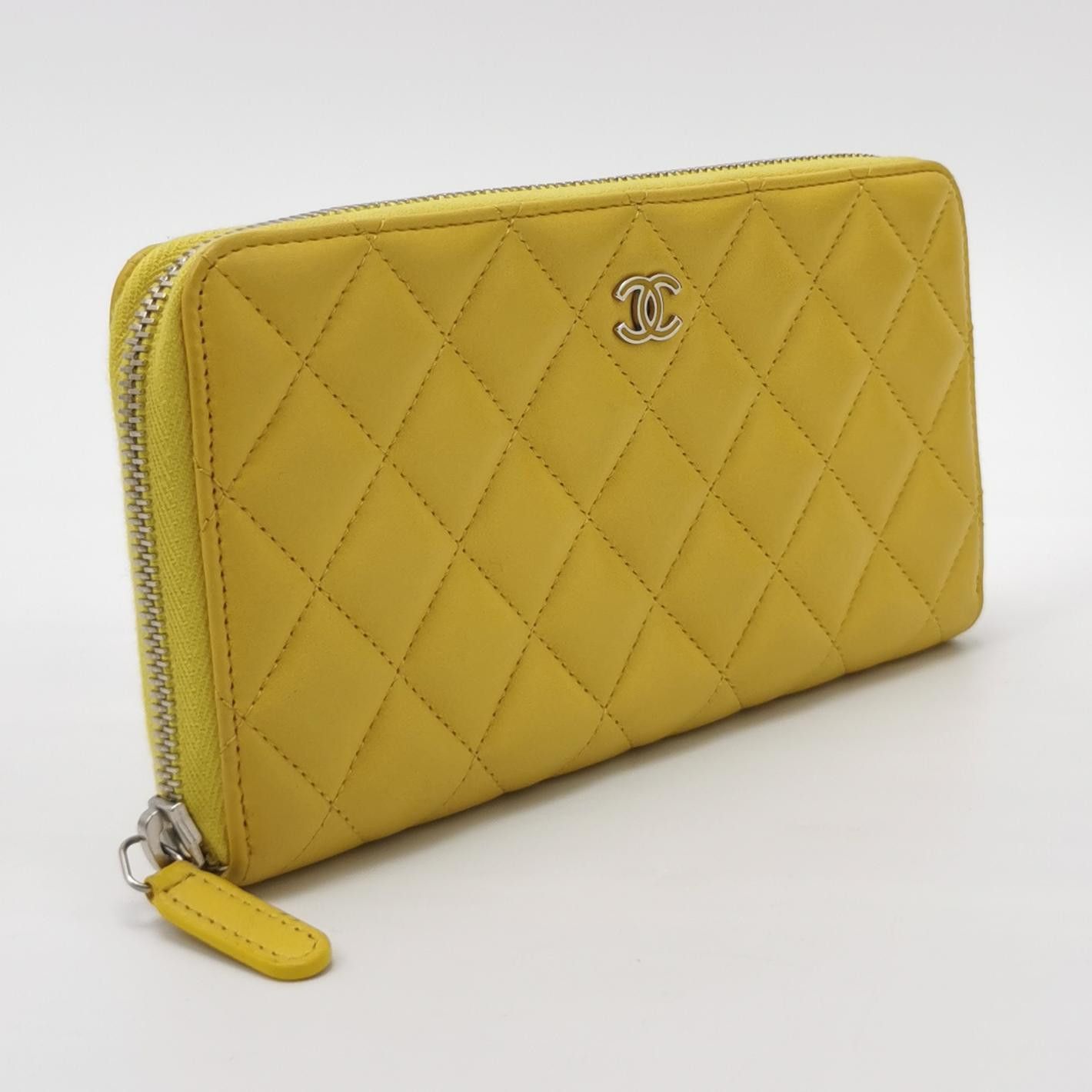 Chanel Chanel Women os Wallets Size ONE SIZE - 3 Thumbnail