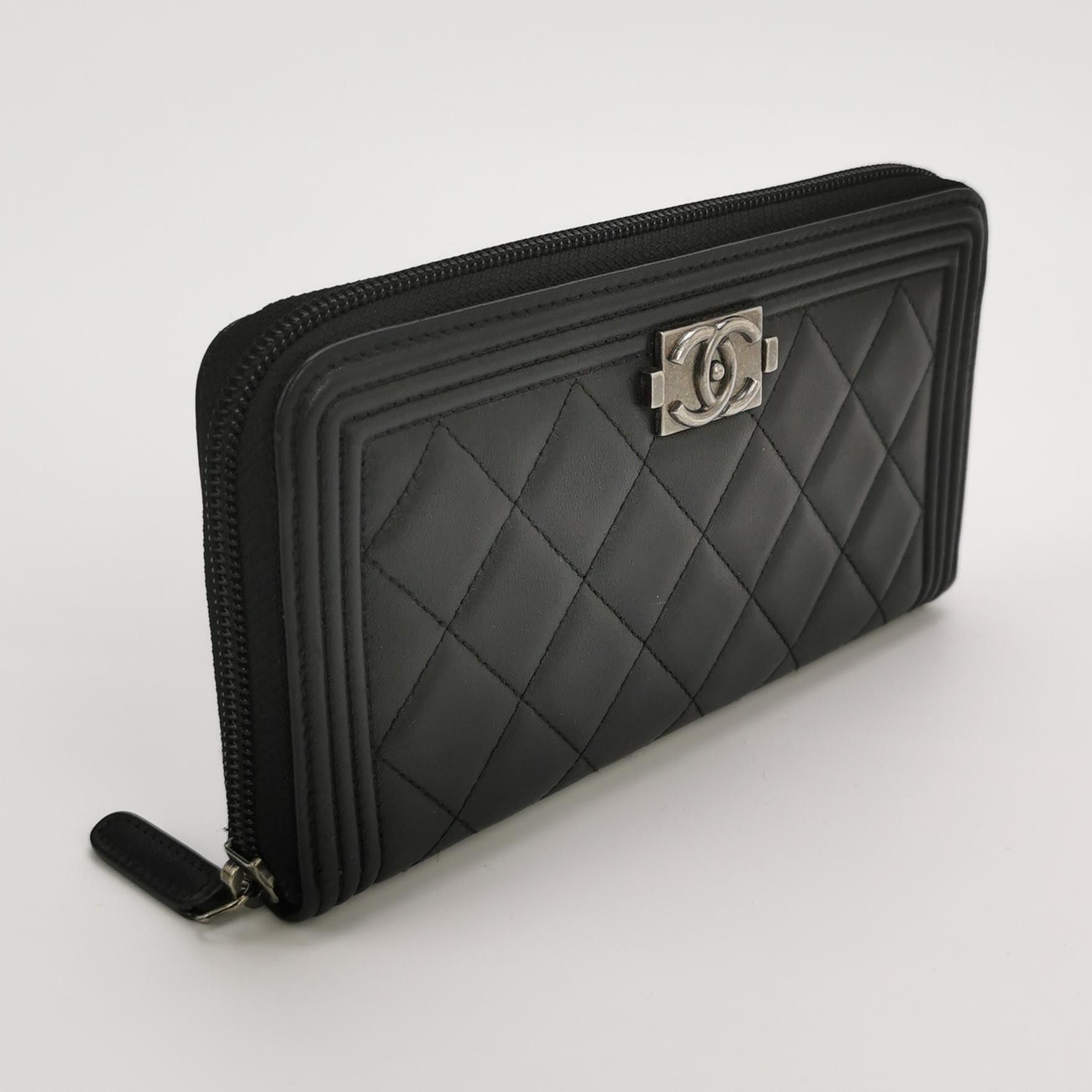 Chanel Chanel Women os Wallets Size ONE SIZE - 3 Thumbnail