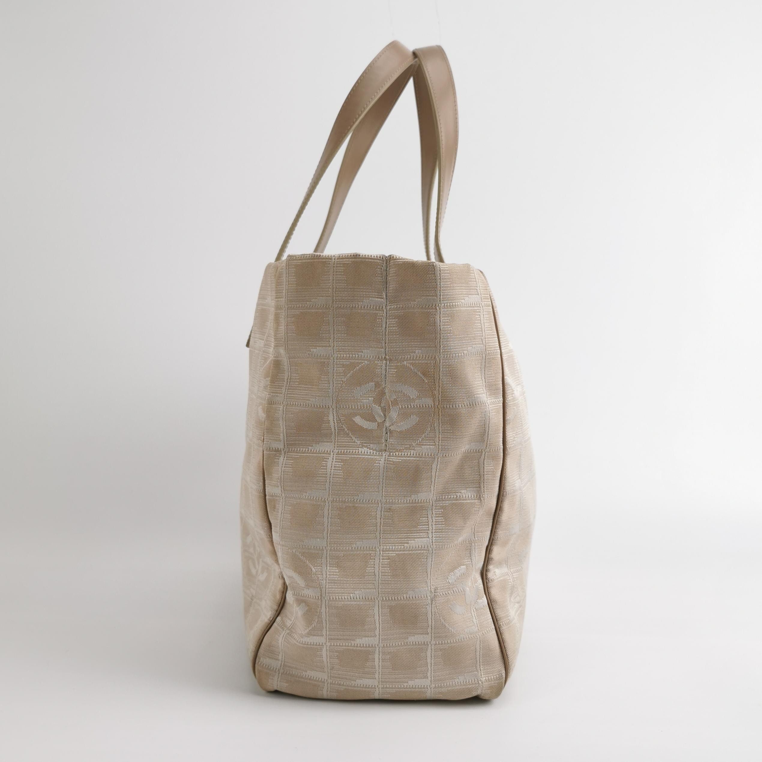 Chanel Chanel Women os Shoulder Bags Size ONE SIZE - 4 Thumbnail
