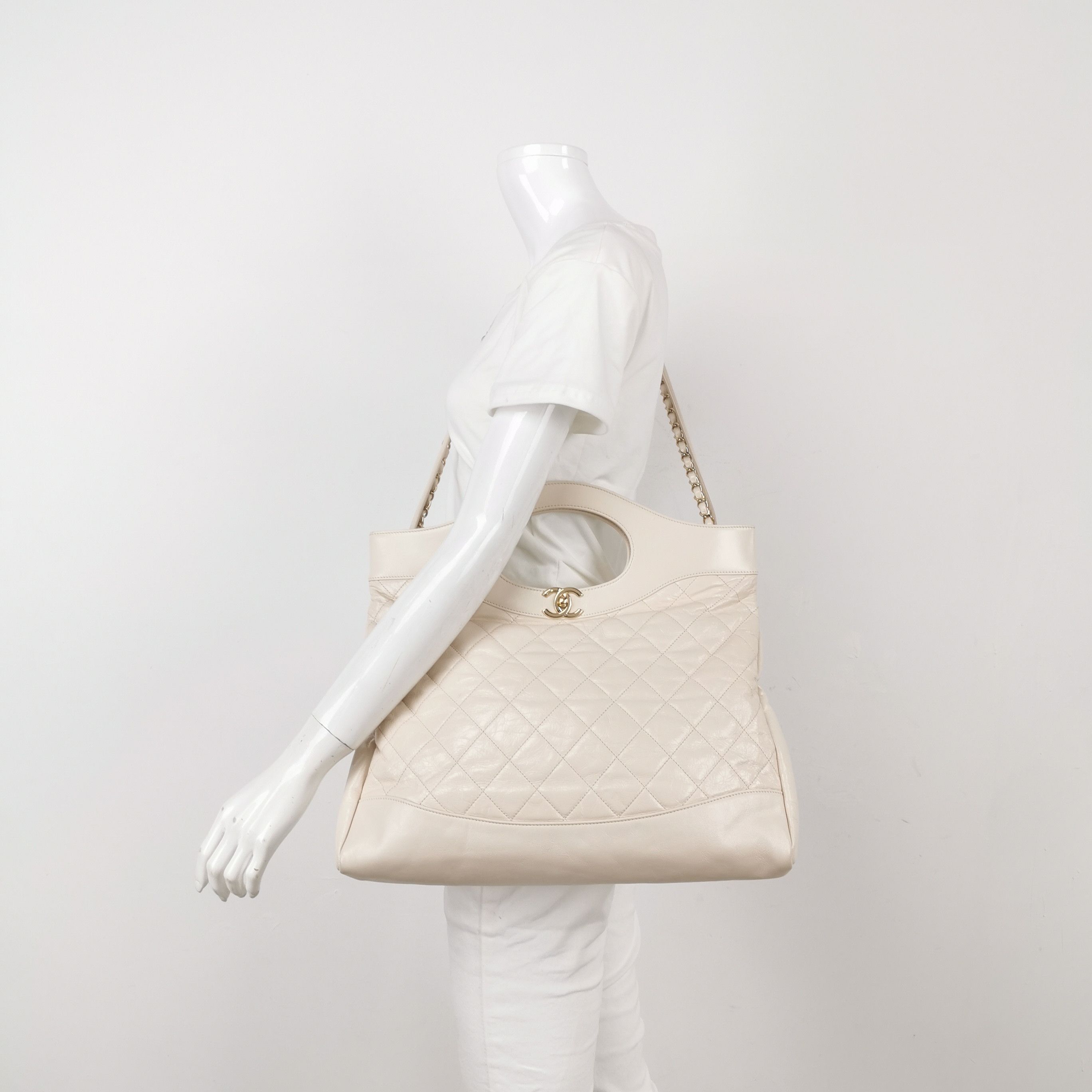 Chanel Chanel Women os Shoulder Bags Size ONE SIZE - 2 Thumbnail