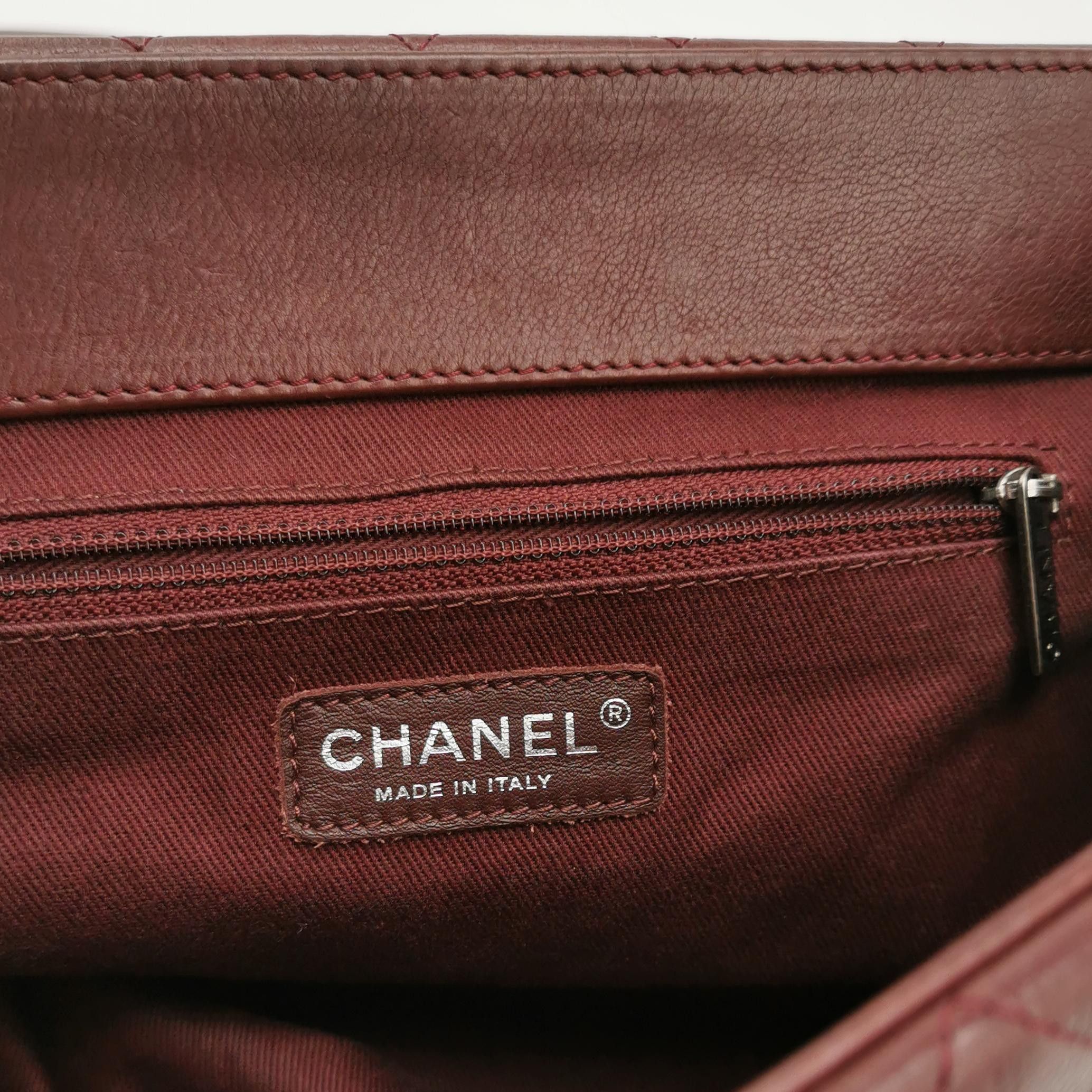 Chanel Chanel Women os Shoulder Bags Size ONE SIZE - 8 Thumbnail