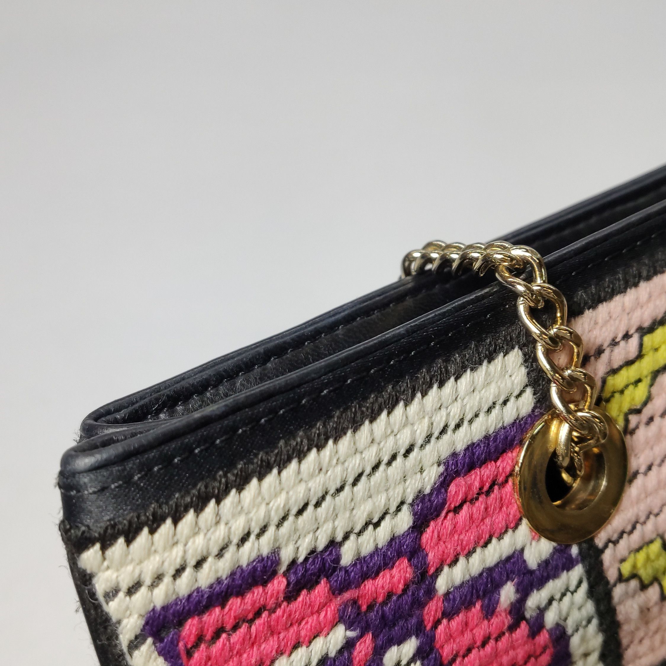 Chanel Chanel Women os Shoulder Bags Size ONE SIZE - 21 Thumbnail