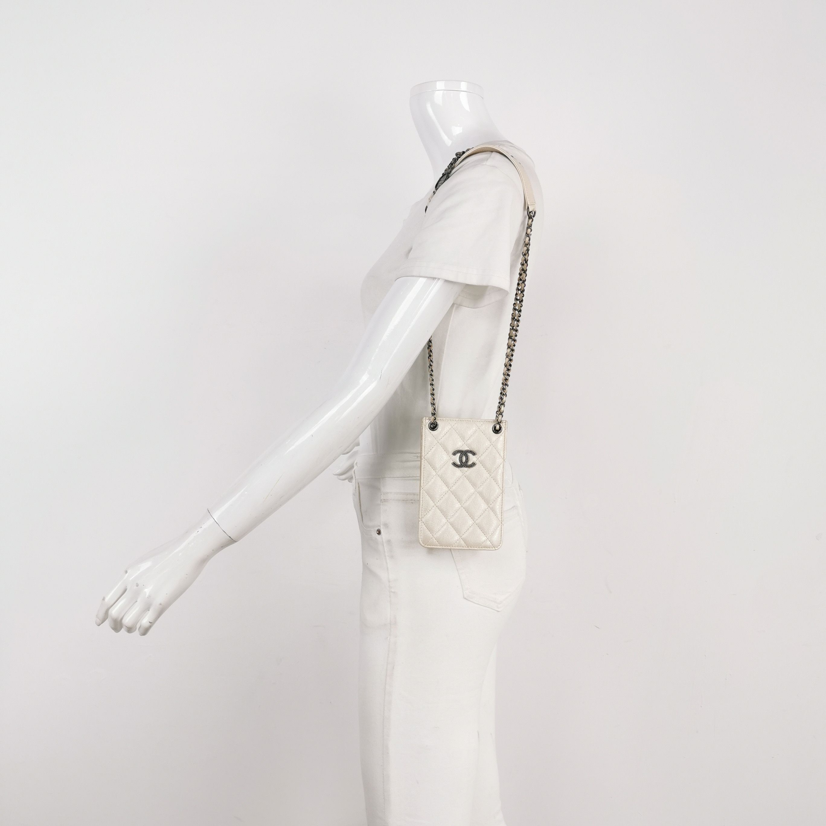 Chanel Chanel Women os Shoulder Bags Size ONE SIZE - 2 Thumbnail