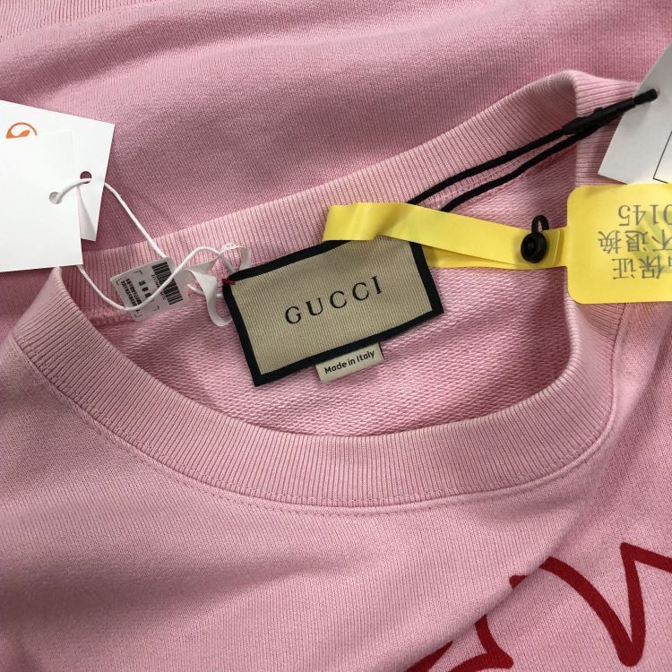 Gucci Gucci Strawberry Print Sweatshirt M Size US M / EU 48-50 / 2 - 6 Thumbnail