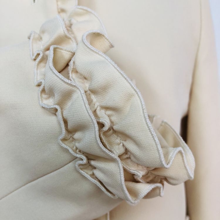 Gucci Gucci Pearl Button Ruffle Jacket Size 40 Size S / US 4 / IT 40 - 6 Thumbnail
