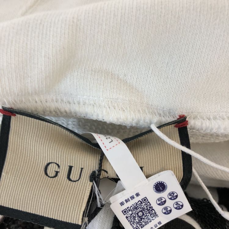 Gucci Gucci Polka Dot Sequin Hoodie Size S Size US S / EU 44-46 / 1 - 5 Thumbnail