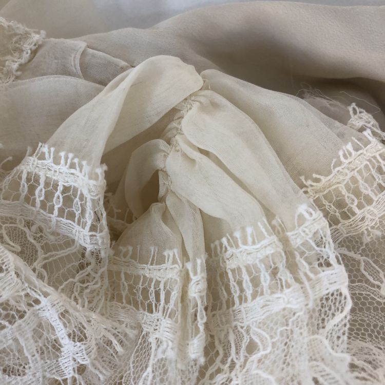 Gucci Gucci Beige Lace Trim Blouse Size IT 46 Size L / US 10 / IT 46 - 5 Thumbnail