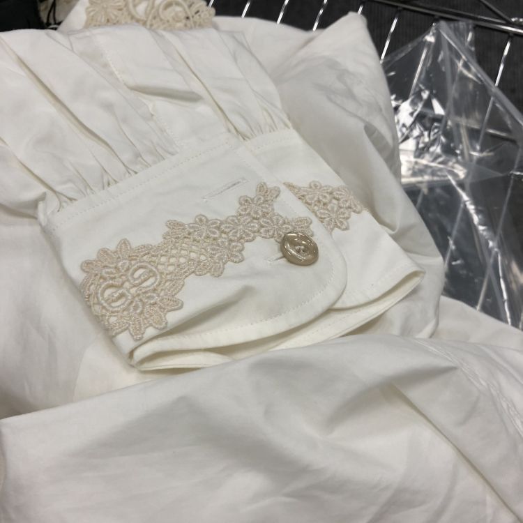 Gucci Gucci Lace Collar Button Up Shirt Size 40 Size S / US 4 / IT 40 - 10 Thumbnail