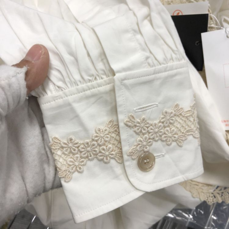 Gucci Gucci Lace Collar Button Up Shirt Size 40 Size S / US 4 / IT 40 - 7 Thumbnail