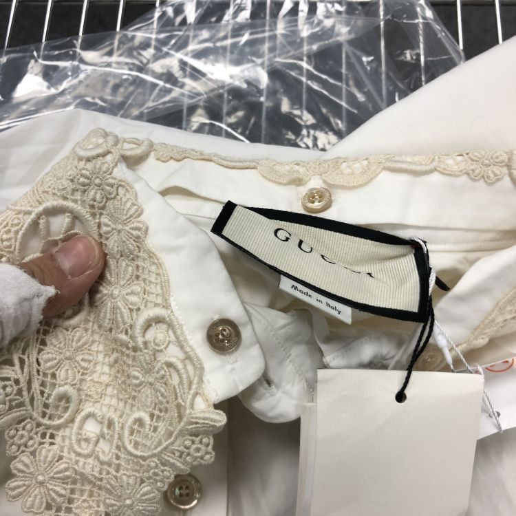 Gucci Gucci Lace Collar Button Up Shirt Size 40 Size S / US 4 / IT 40 - 9 Thumbnail