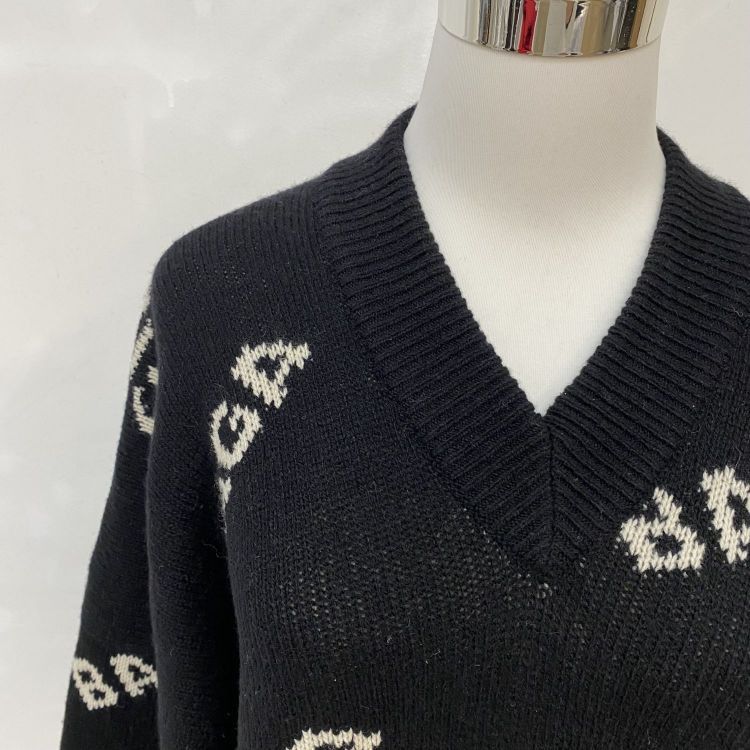 Balenciaga Balenciaga All-Over Logo Sweater XS Size XS / US 0-2 / IT 36-38 - 7 Thumbnail