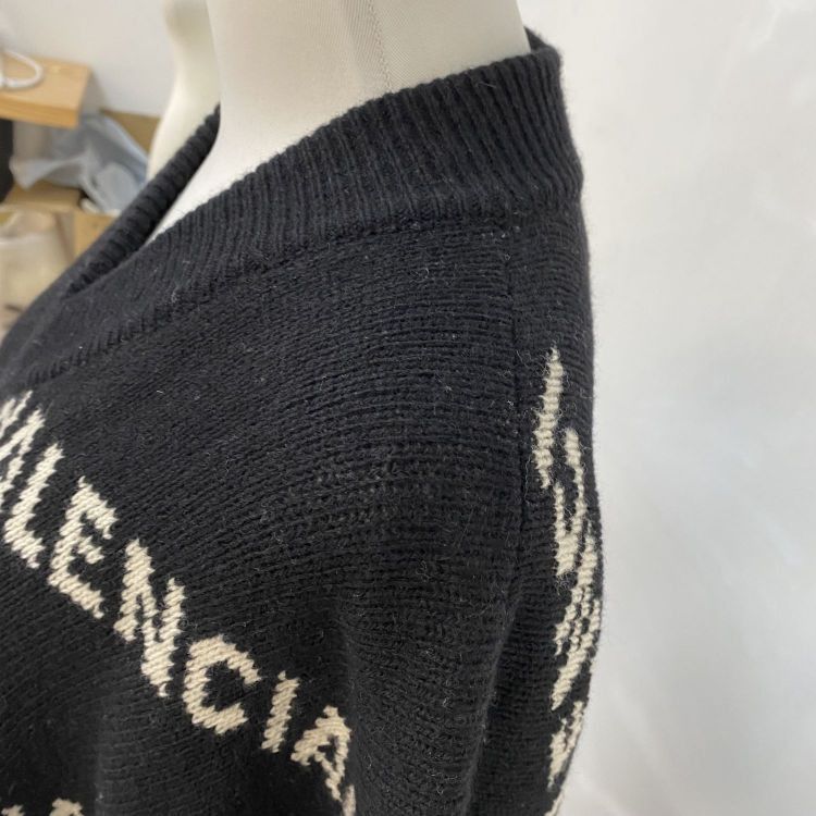 Balenciaga Balenciaga All-Over Logo Sweater XS Size XS / US 0-2 / IT 36-38 - 8 Thumbnail