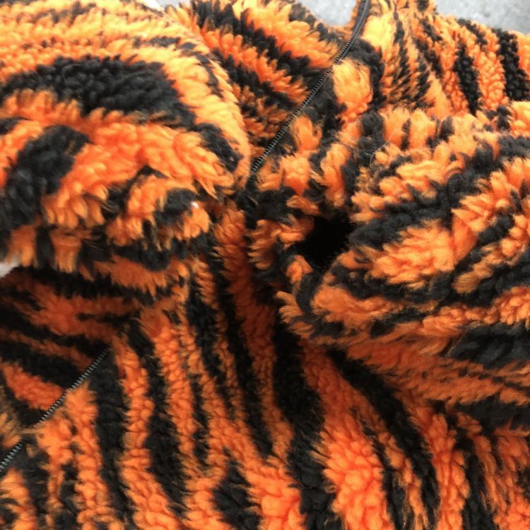 Balenciaga Balenciaga Tiger Pattern Fleece Jacket Size 44 Size US S / EU 44-46 / 1 - 6 Thumbnail