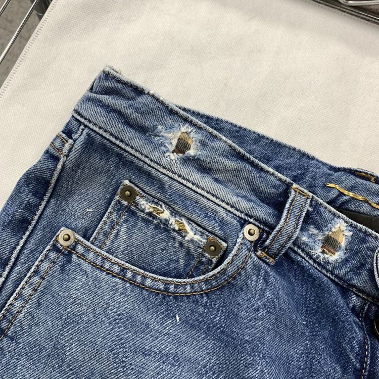 Saint Laurent Paris Saint Laurent Distressed Denim Shorts Size 29 Size US 29 - 8 Thumbnail