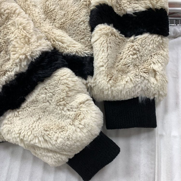 Saint Laurent Paris Saint Laurent Striped Faux Fur Jacket Size 34 Size XS / US 0-2 / IT 36-38 - 8 Thumbnail