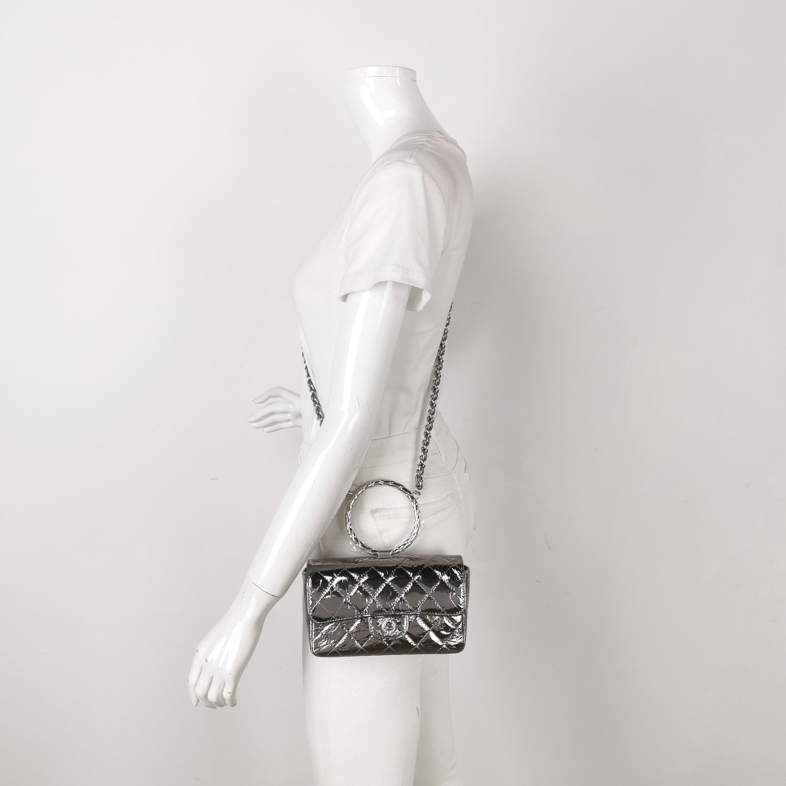 Chanel Chanel Women os Shoulder Bags Size ONE SIZE - 2 Thumbnail