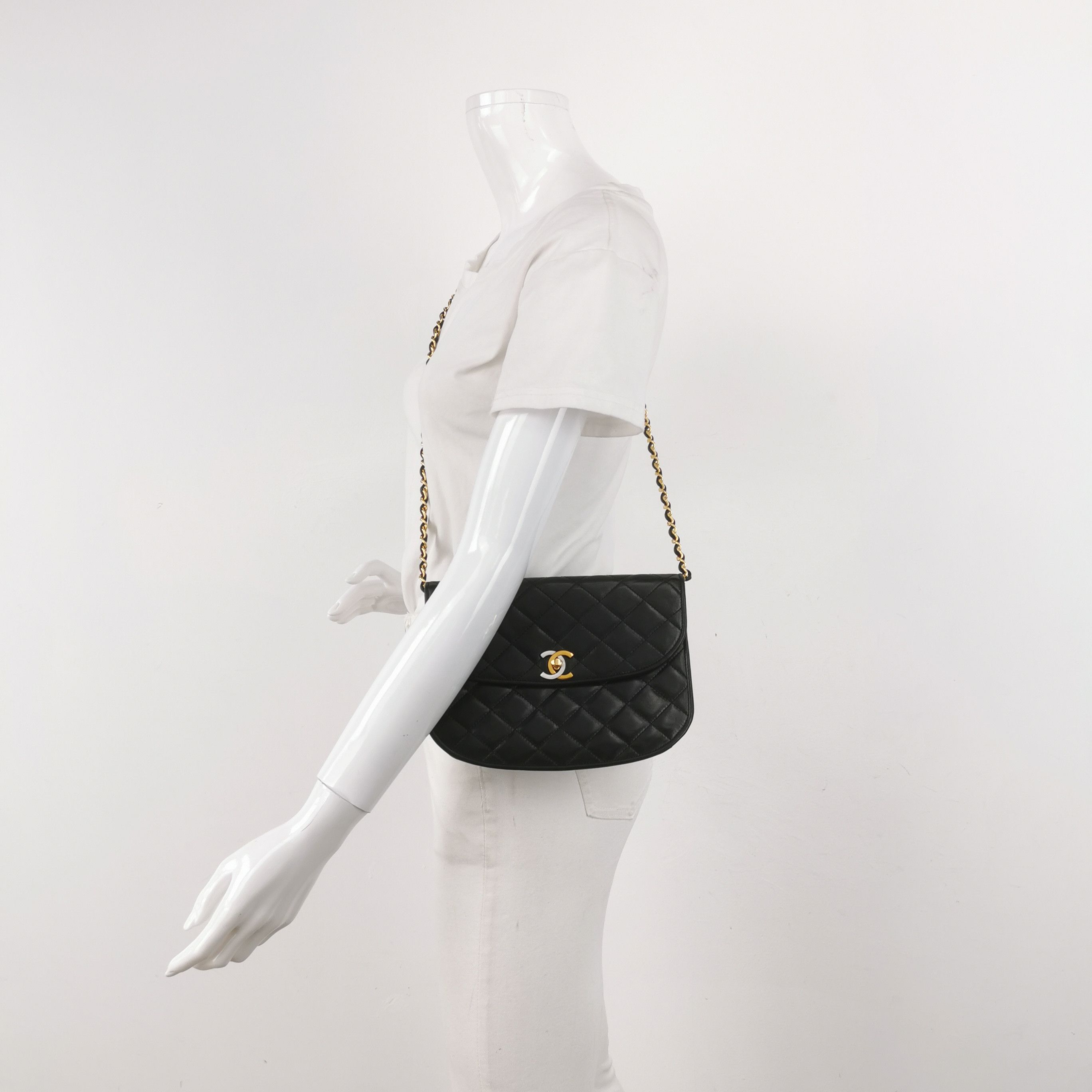Chanel Chanel Women os Shoulder Bags Size ONE SIZE - 2 Thumbnail