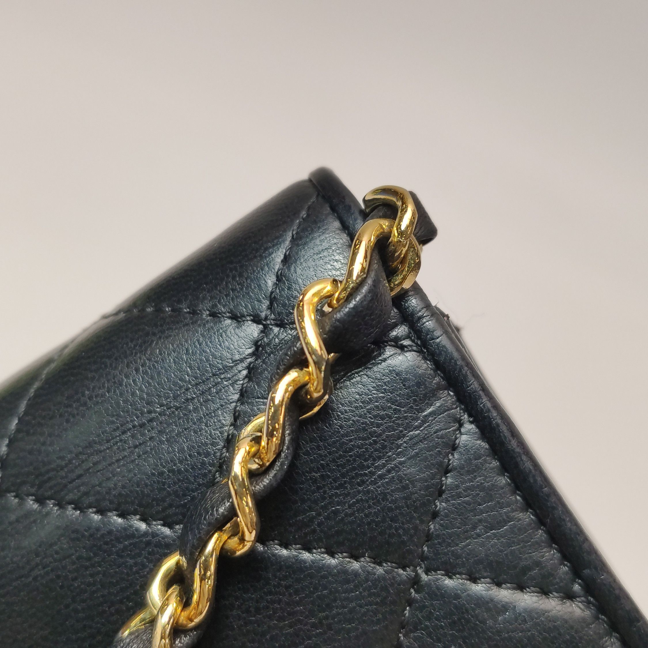 Chanel Chanel Women os Shoulder Bags Size ONE SIZE - 15 Thumbnail