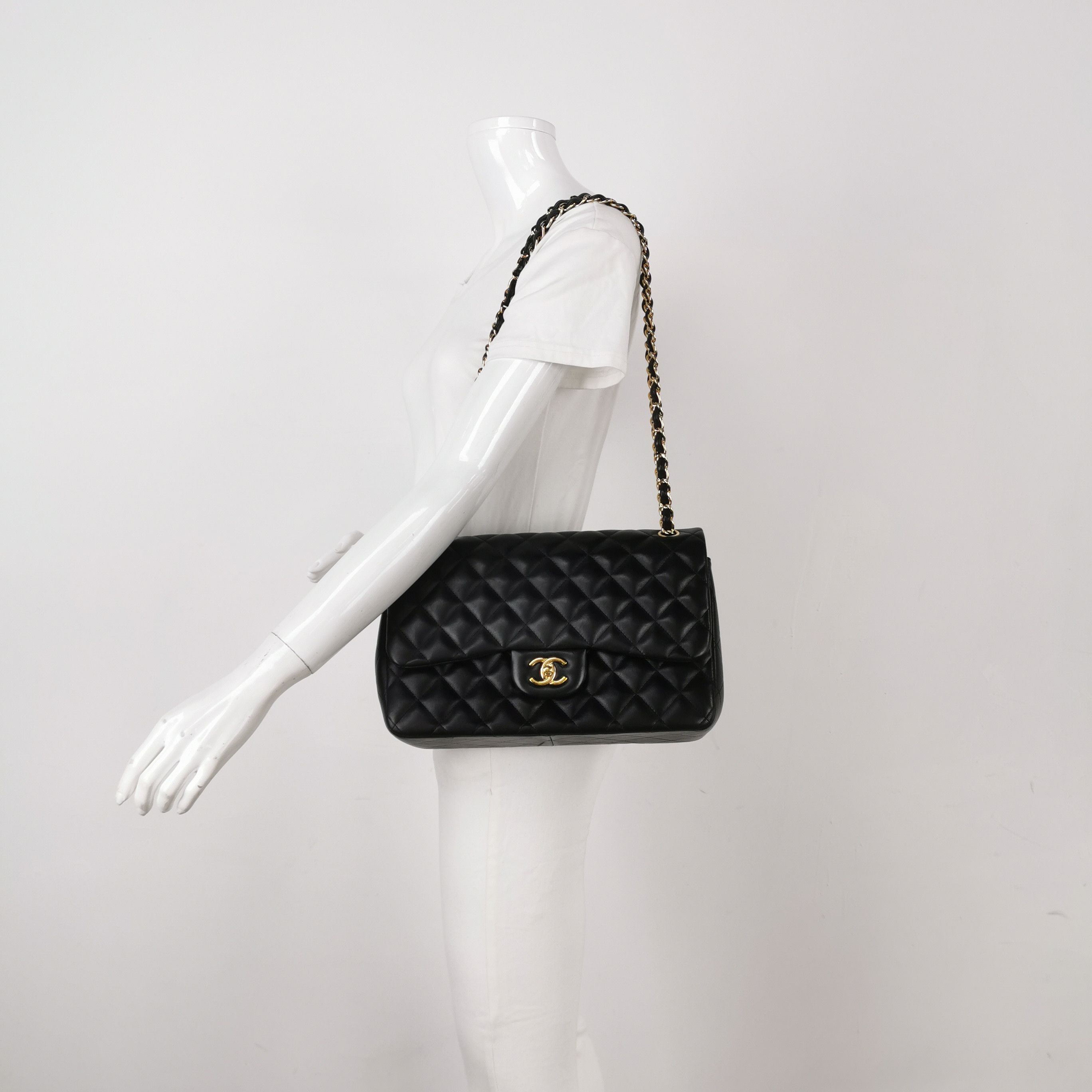 Chanel Chanel Women os Shoulder Bags Size ONE SIZE - 2 Thumbnail