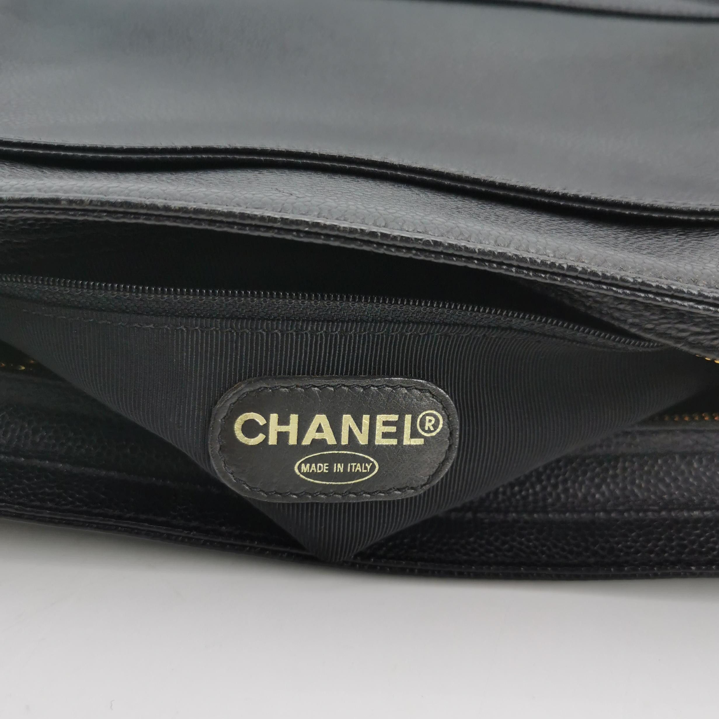 Chanel Chanel Women os Shoulder Bags Size ONE SIZE - 8 Thumbnail