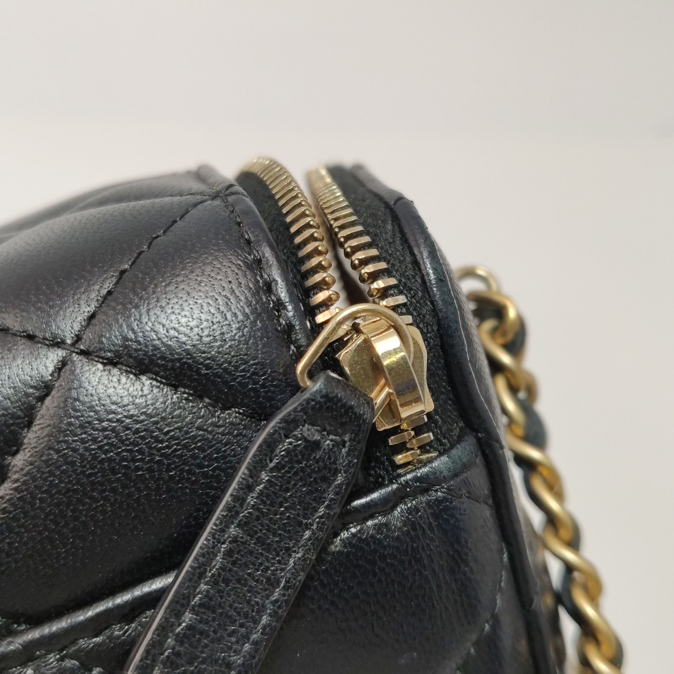 Chanel Chanel Women os Crossbody Bags Size ONE SIZE - 14 Thumbnail