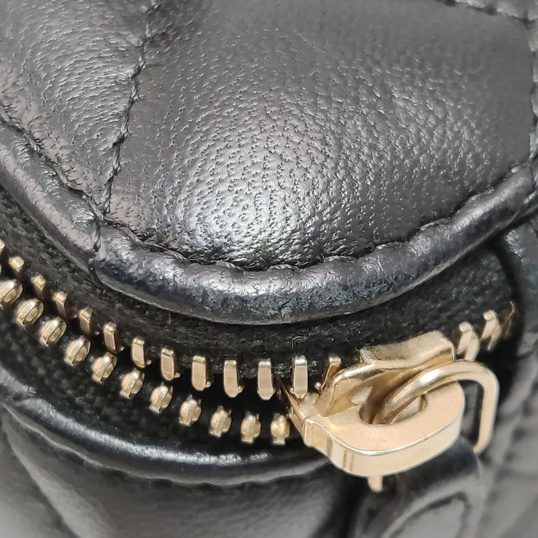 Chanel Chanel Women os Crossbody Bags Size ONE SIZE - 16 Thumbnail