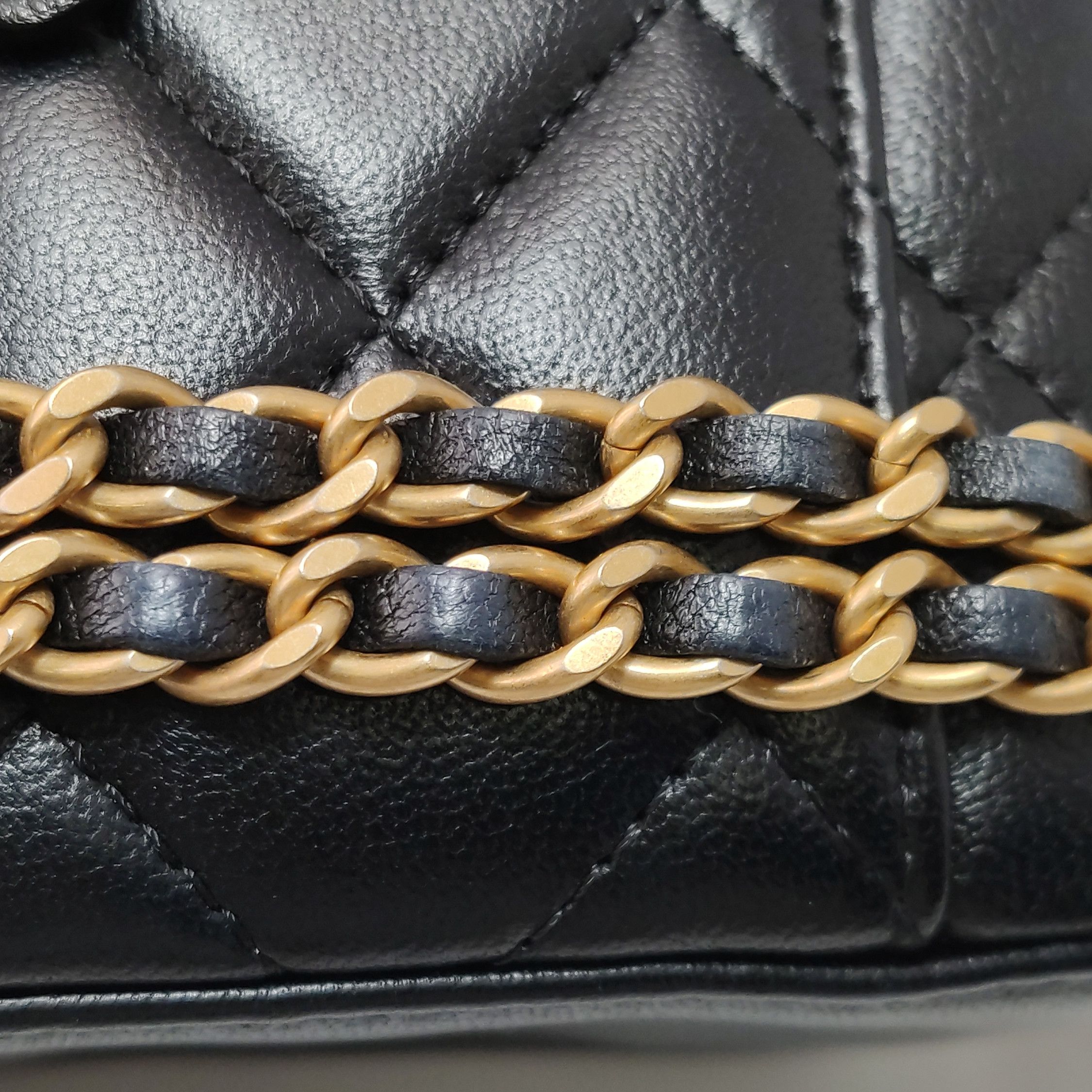 Chanel Chanel Women os Crossbody Bags Size ONE SIZE - 12 Thumbnail