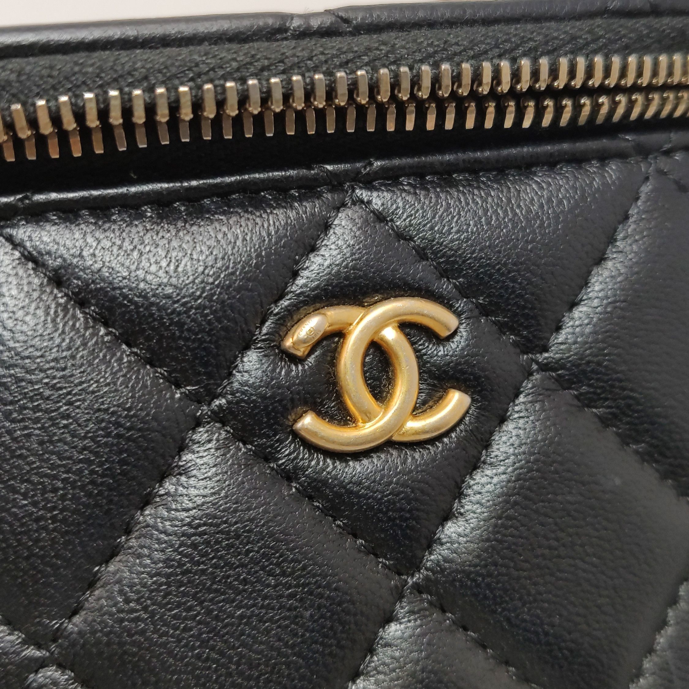 Chanel Chanel Women os Crossbody Bags Size ONE SIZE - 13 Thumbnail