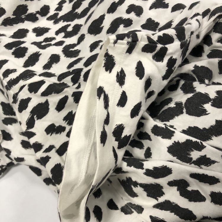 Saint Laurent Paris Saint Laurent Leopard Print T-Shirt Size M Size US M / EU 48-50 / 2 - 7 Thumbnail