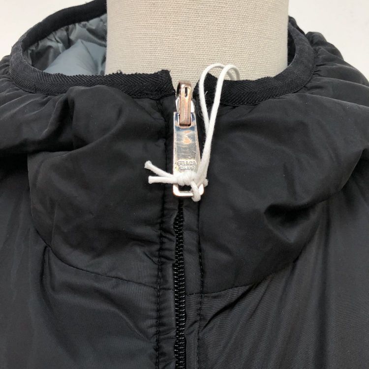 Prada Prada Quilted Hooded Jacket Size 48 Size US M / EU 48-50 / 2 - 13 Thumbnail