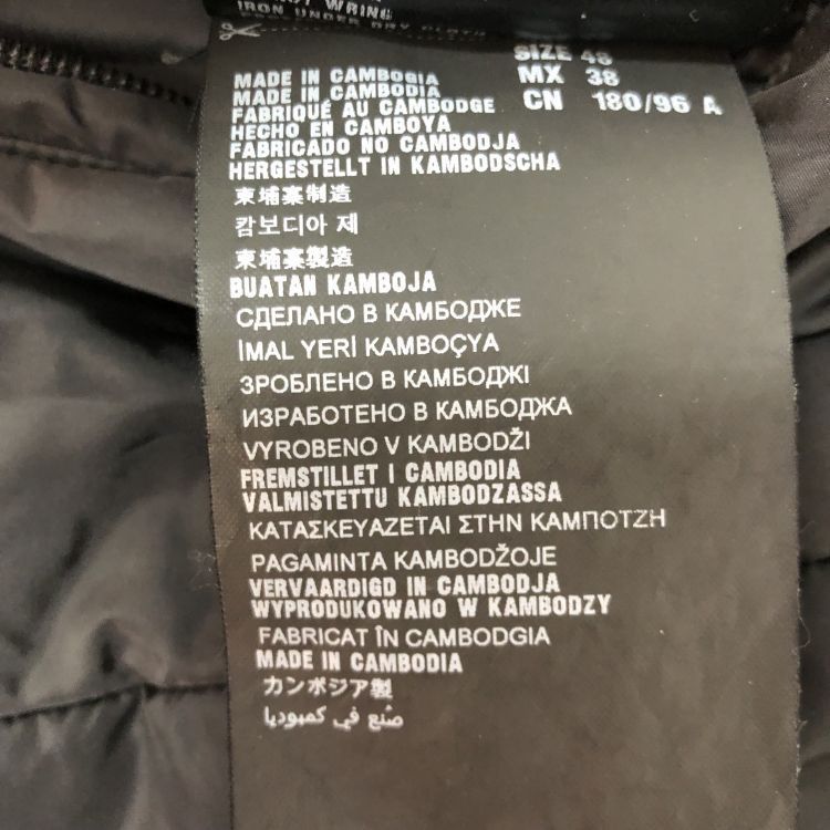 Prada Prada Quilted Hooded Jacket Size 48 Size US M / EU 48-50 / 2 - 6 Thumbnail