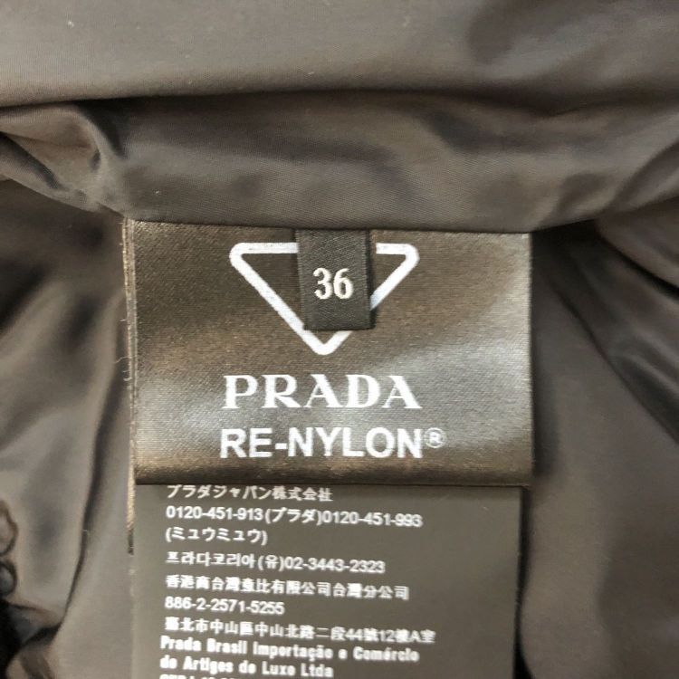 Prada Prada Re-Nylon Triangle Pocket Down Jacket Size 36 Size XS / US 0-2 / IT 36-38 - 4 Thumbnail