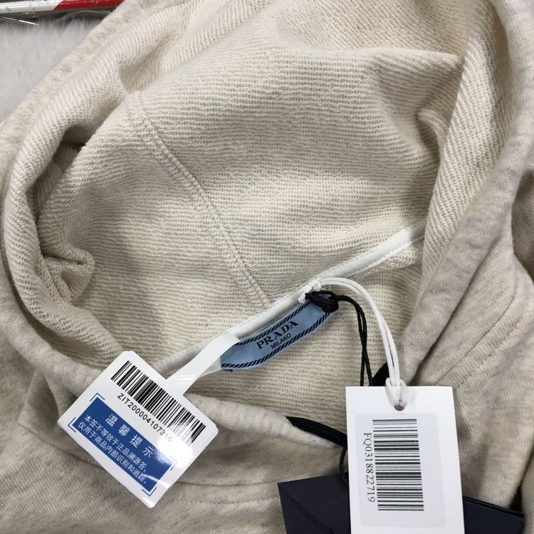 Prada Prada Logo Embroidered Hoodie Size XS Size XS / US 0-2 / IT 36-38 - 10 Thumbnail