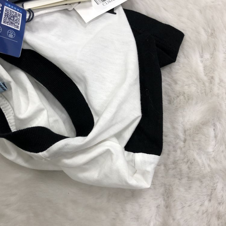 Prada Prada Logo T-Shirt Size L Size L / US 10 / IT 46 - 10 Thumbnail