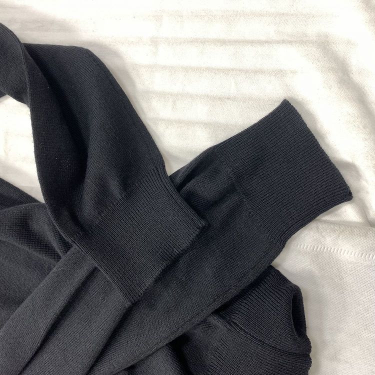 Prada Prada 100% Virgin Wool V-Neck Cardigan Size 40 Size S / US 4 / IT 40 - 9 Thumbnail