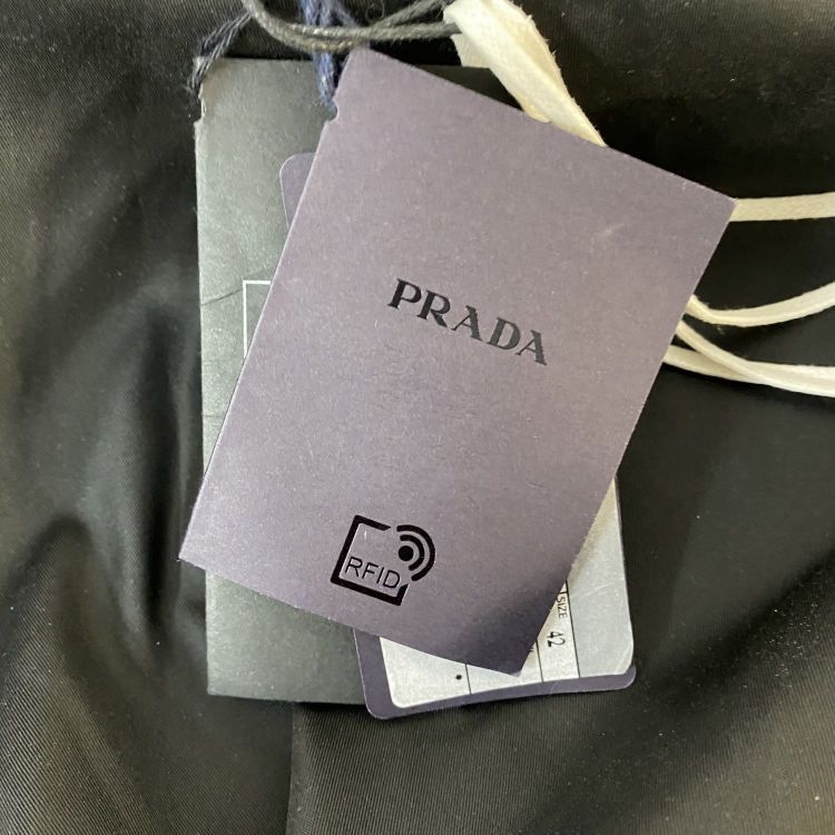 Prada Prada Re-Nylon Belted Jacket Size 42 Size M / US 6-8 / IT 42-44 - 8 Thumbnail
