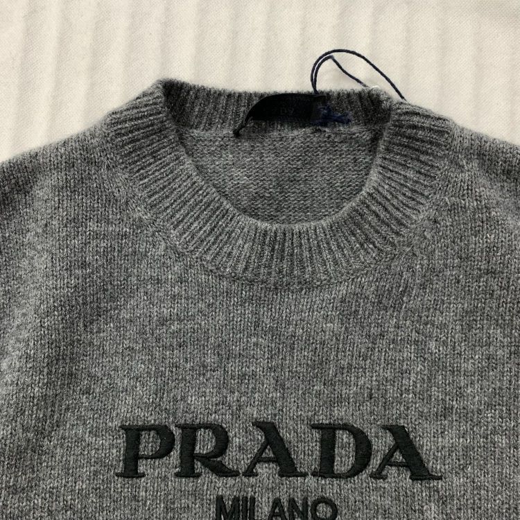 Prada Prada Embroidered Logo Wool Sweater Size M Size US M / EU 48-50 / 2 - 8 Thumbnail
