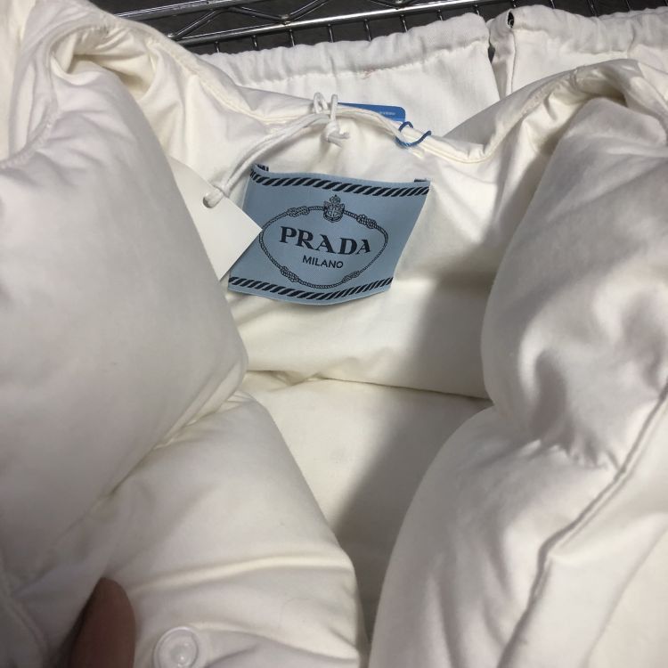 Prada Prada White Cropped Down Jacket Size 38 Size XS / US 0-2 / IT 36-38 - 7 Thumbnail
