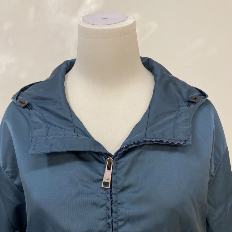 Prada Prada Nylon Hooded Light Jacket Size 50 Size US M / EU 48-50 / 2 - 8 Thumbnail