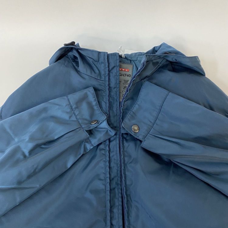 Prada Prada Nylon Hooded Light Jacket Size 50 Size US M / EU 48-50 / 2 - 12 Thumbnail