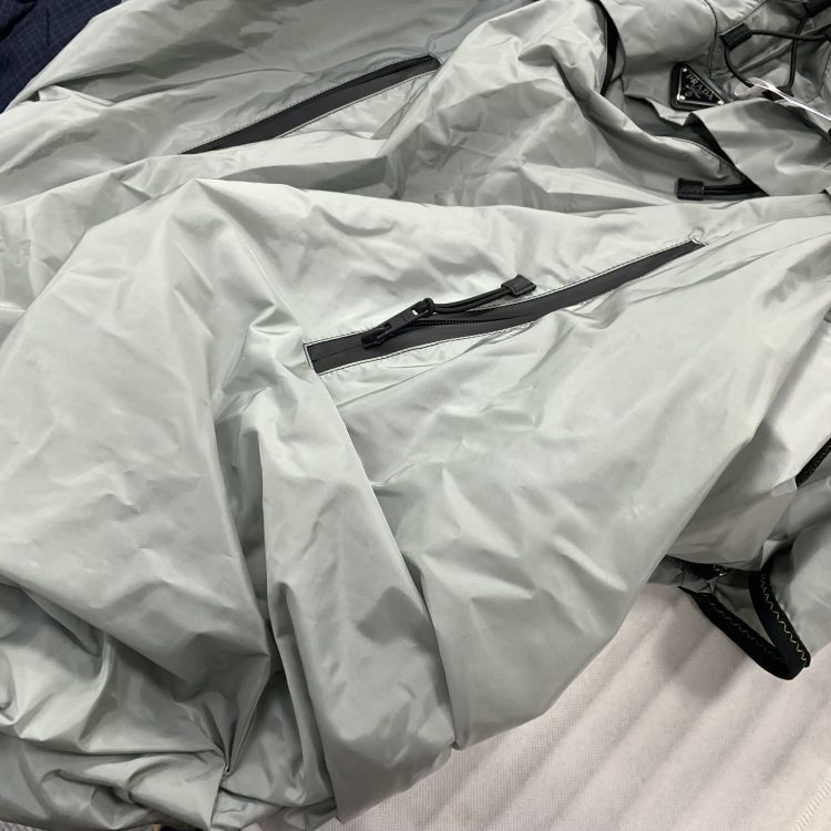 Prada Prada Re-Nylon Cape Jacket Size 38 Size XS / US 0-2 / IT 36-38 - 8 Thumbnail