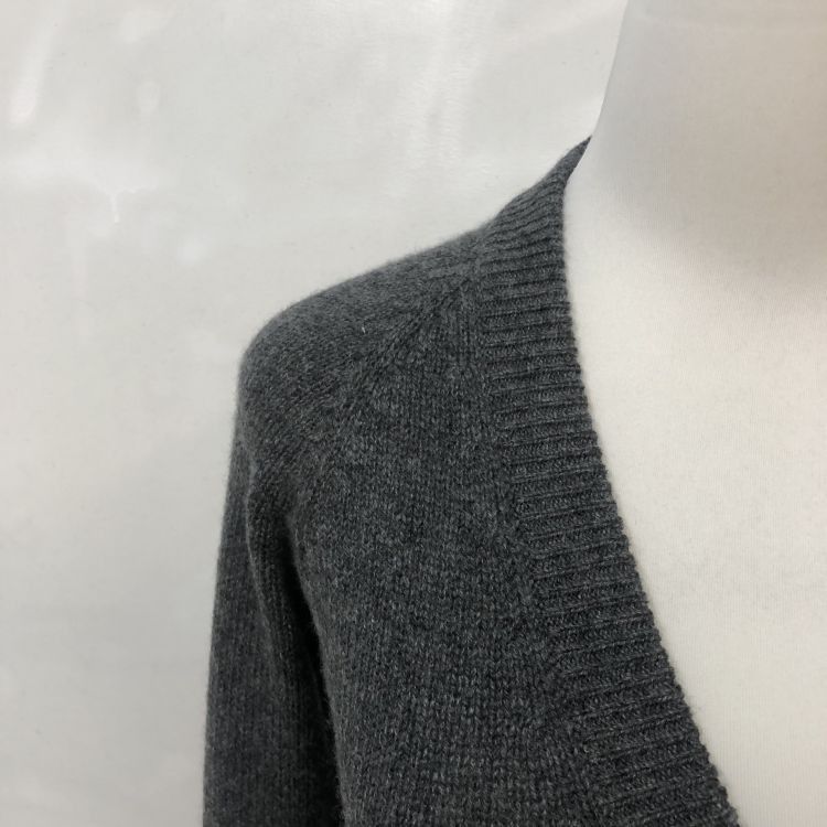Prada Prada Grey Cashmere Cardigan Size 38 Size XS / US 0-2 / IT 36-38 - 8 Thumbnail