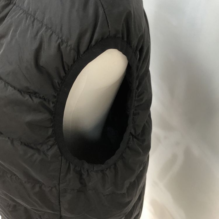 Gucci Gucci Quilted Logo Vest Size M Size US M / EU 48-50 / 2 - 9 Thumbnail