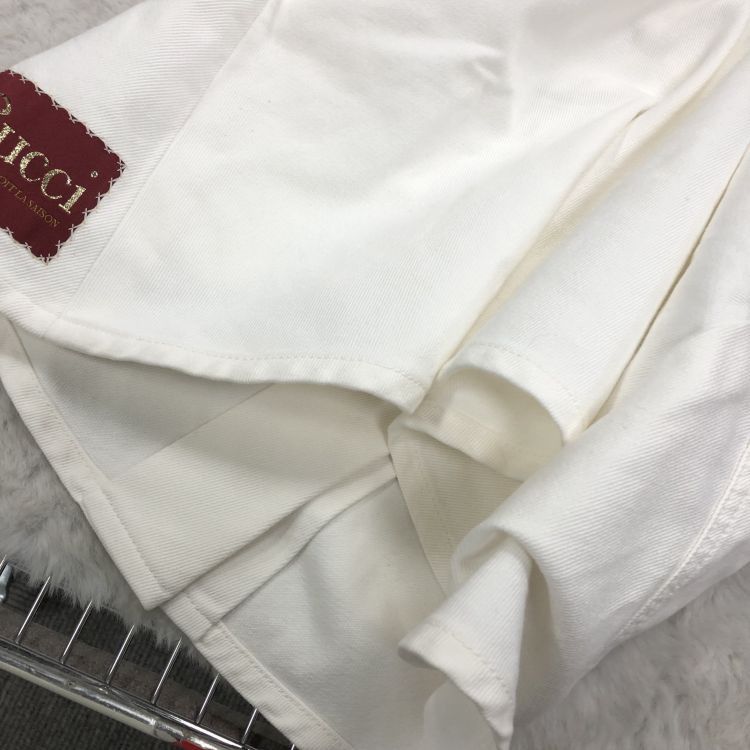 Gucci Gucci White Button Front Mini Skirt Size 36 Size 25" / US 0 / IT 36 - 8 Thumbnail