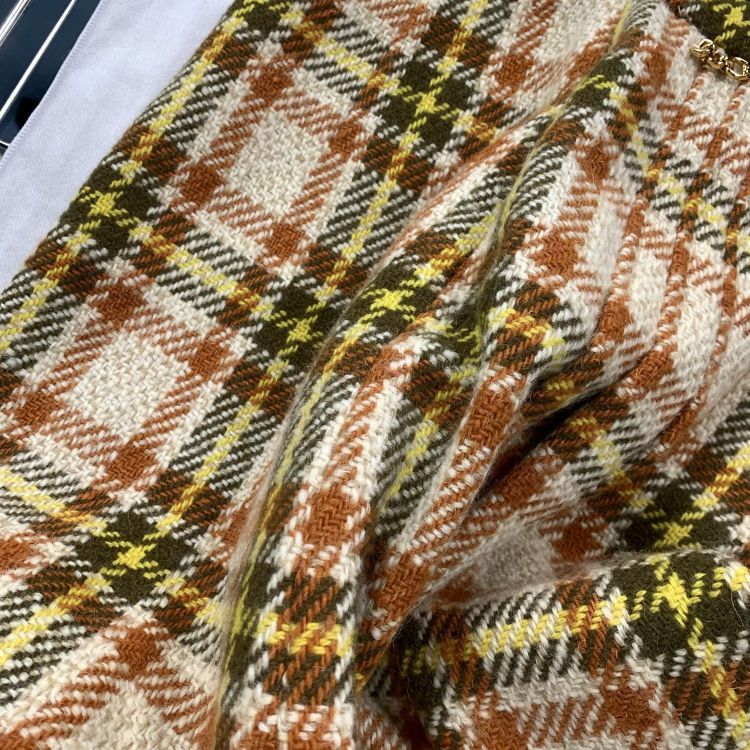 Gucci Gucci Plaid Wool Mini Skirt Size 42 Size 28" / US 6 / IT 42 - 9 Thumbnail