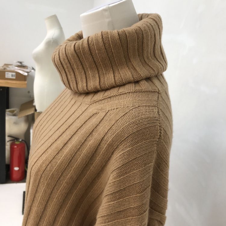 Gucci Gucci Ribbed Wool Cashmere Turtleneck Sweater Size L Size US L / EU 52-54 / 3 - 8 Thumbnail